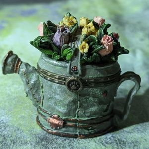 Boyds Bears Treasure Box Kendra's Watering Can W/ Sprinkle McNibble Uncle Bean's